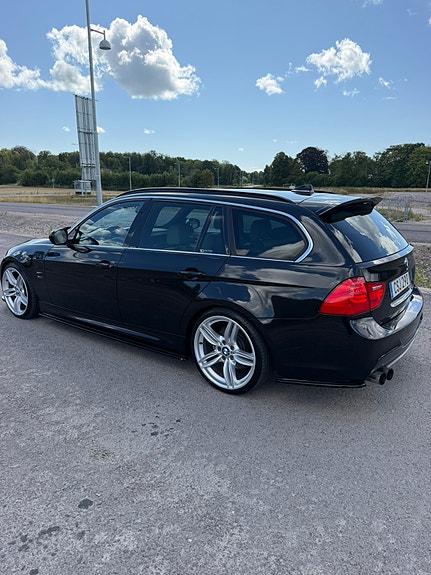 BMW 330d 5 of 16