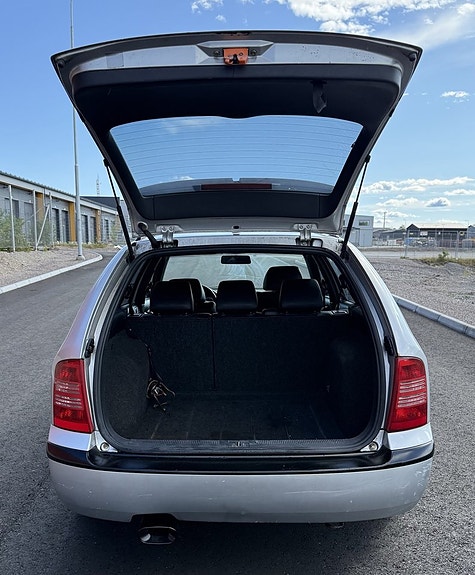 Skoda Octavia 25 of 27