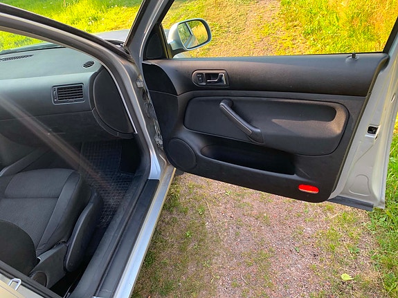 Volkswagen Bora 11 of 15