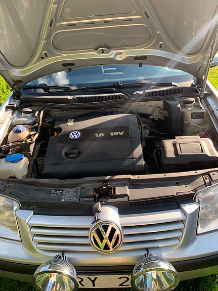 Volkswagen Bora 5 of 15