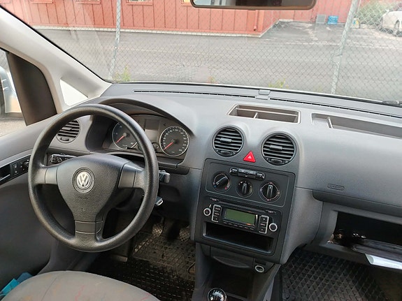 Volkswagen Caddy 6 of 7