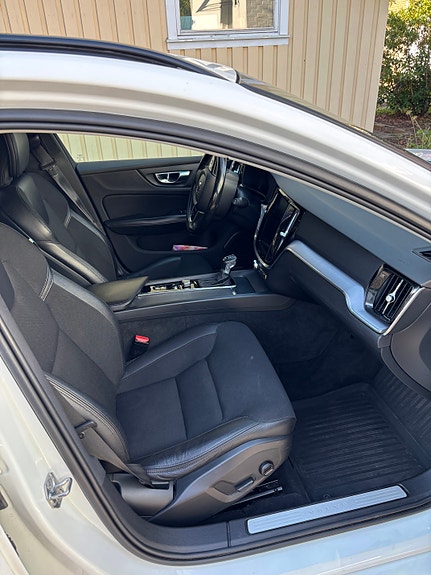 Volvo V60 8 of 10