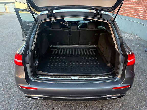 Mercedes-Benz E220 14 of 16