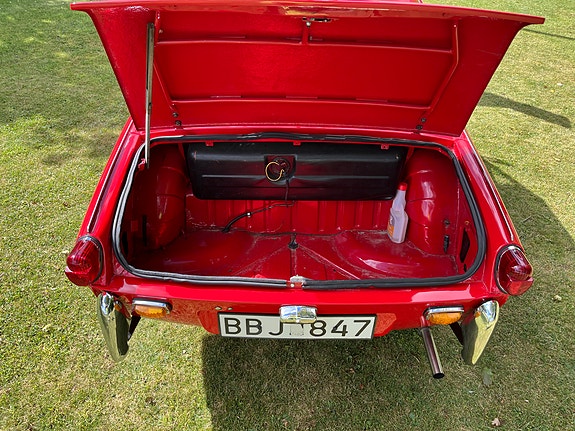 Triumph Spitfire 16 of 19