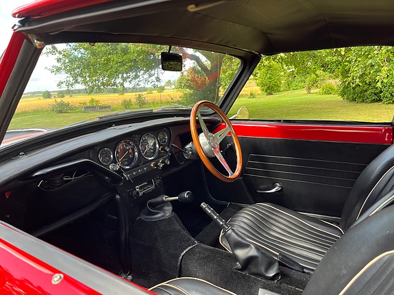 Triumph Spitfire 5 of 19