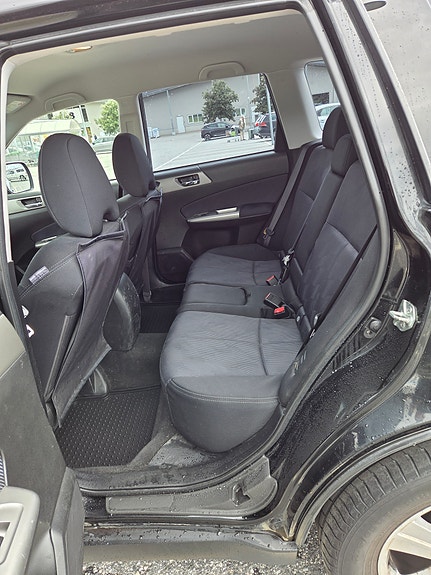 Subaru Forester 8 of 9