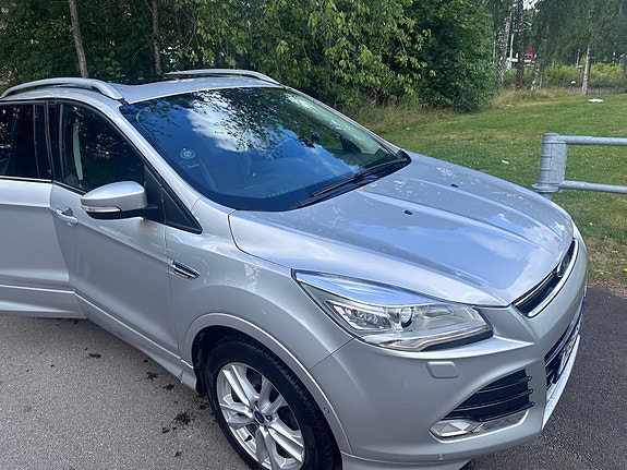 Ford Kuga 9 of 13