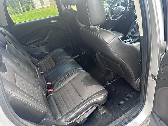 Ford Kuga 13 of 13