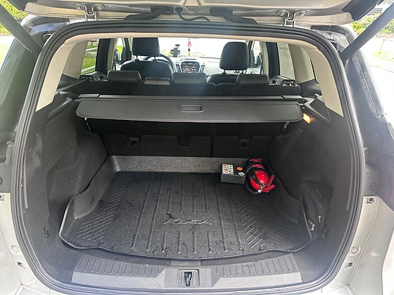 Ford Kuga 6 of 13