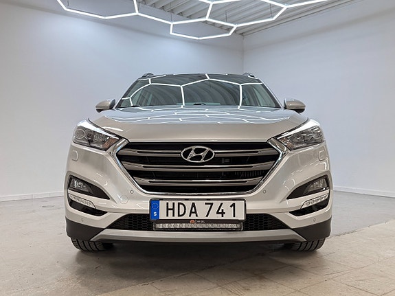 Hyundai Tucson 3 of 30