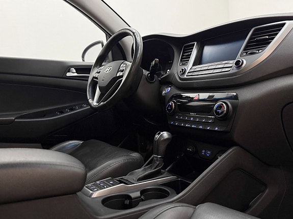 Hyundai Tucson 17 of 30