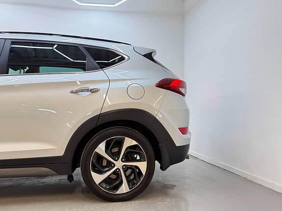 Hyundai Tucson 11 of 30