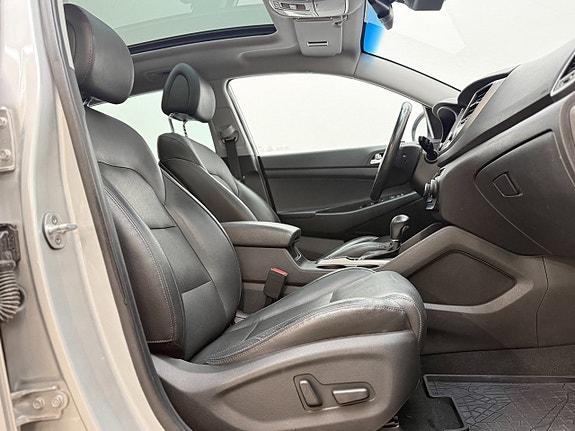 Hyundai Tucson 16 of 30