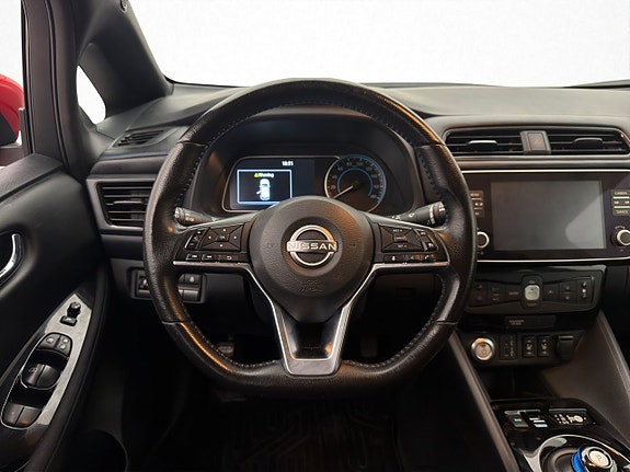Nissan Leaf 12 of 30