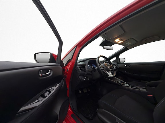 Nissan Leaf 10 of 30