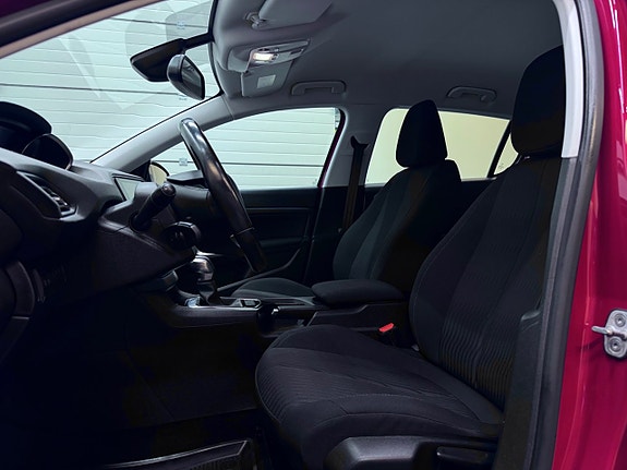 Peugeot 308 9 of 25