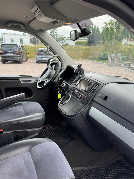 Volkswagen Multivan 11 of 11