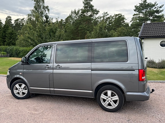 Volkswagen Multivan 3 of 11