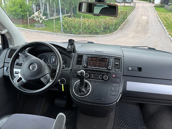 Volkswagen Multivan 10 of 11
