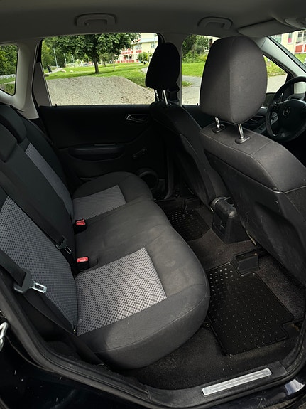 Mercedes-Benz A170 9 of 10