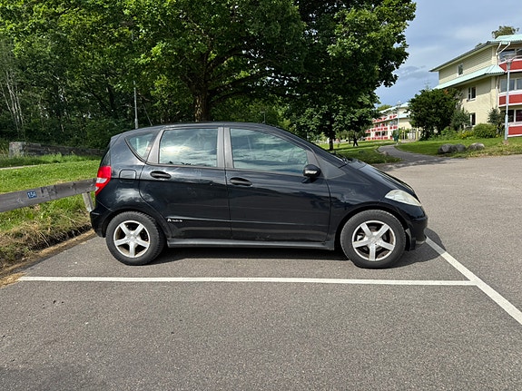 Mercedes-Benz A170 3 of 10