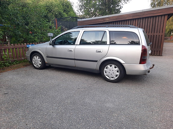 Opel Astra 2 of 6