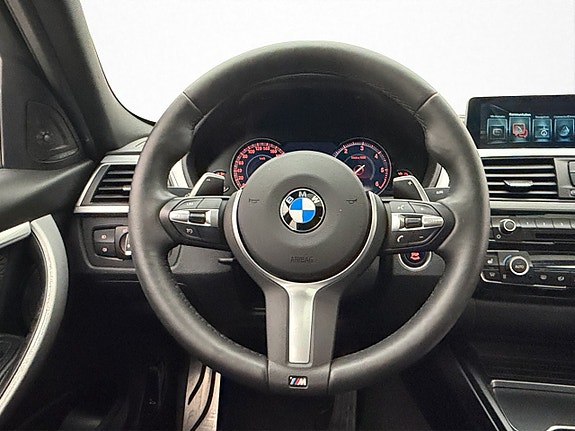 BMW 320d 12 of 30