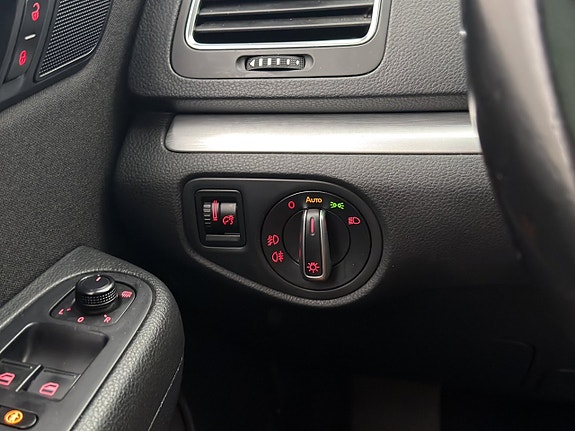 Volkswagen Sharan 30 of 30