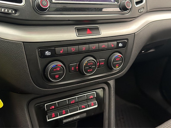 Volkswagen Sharan 18 of 30