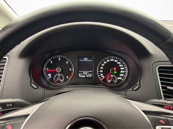 Volkswagen Sharan 14 of 30