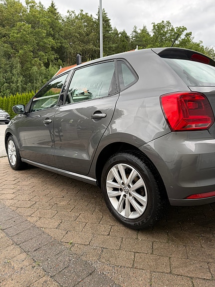 Volkswagen Polo 6 of 13