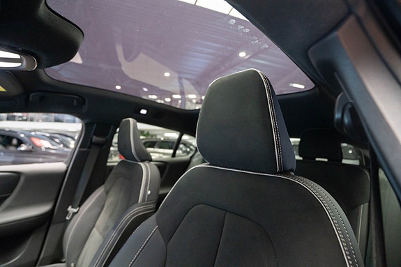 Volvo C40 12 of 26