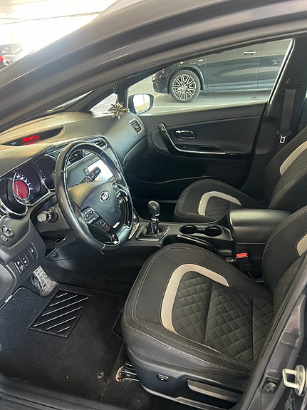 Kia Ceed 6 of 6