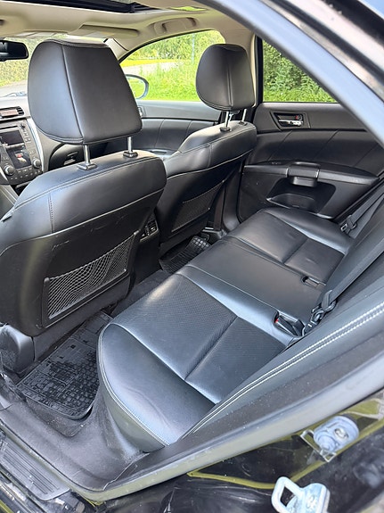 Suzuki Kizashi 9 of 11