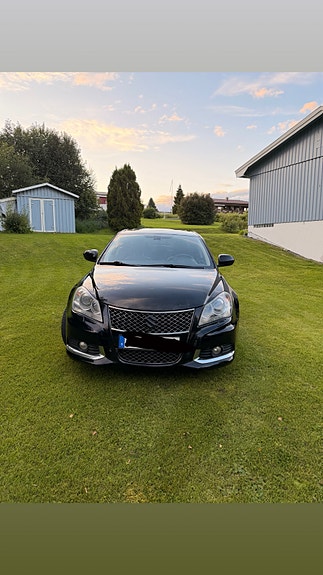 Suzuki Kizashi 2 of 11