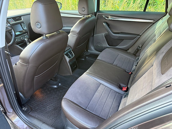 Skoda Octavia Scout 6 of 7