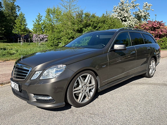Mercedes-Benz E350 2 of 7