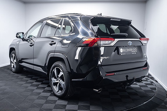 Toyota RAV4 7 of 27
