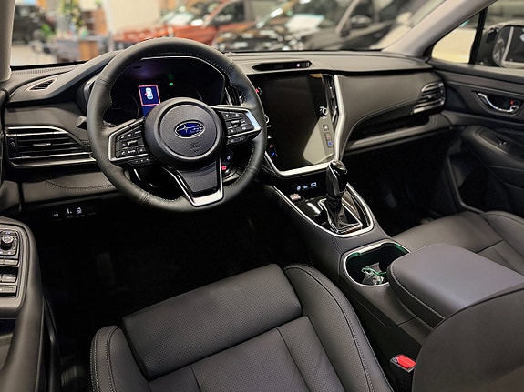 Subaru Outback 10 of 16