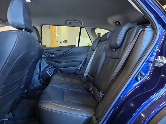 Subaru Outback 8 of 16