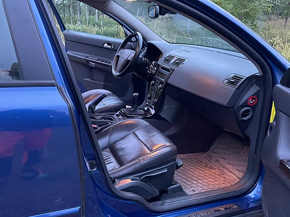 Volvo V50 13 of 24