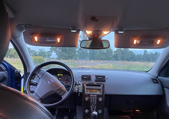 Volvo V50 8 of 24