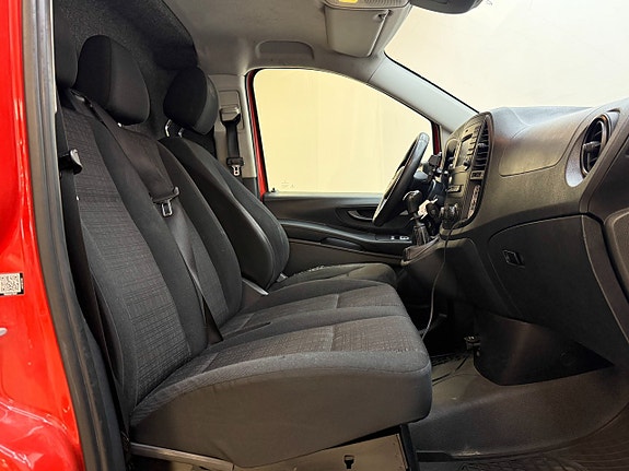 Mercedes-Benz Vito 111 14 of 26