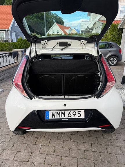 Toyota Aygo 7 of 14
