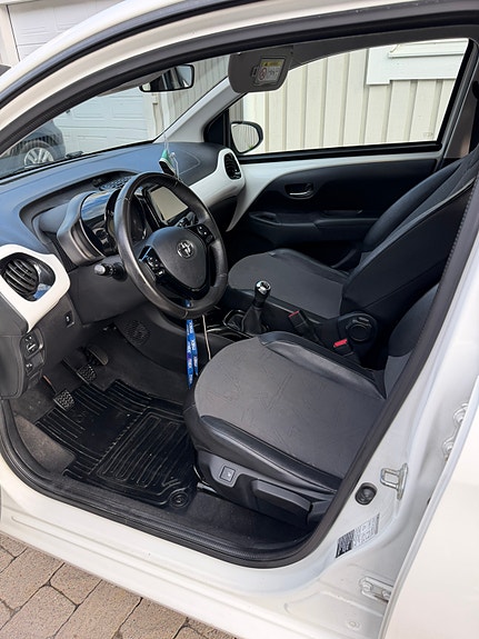 Toyota Aygo 9 of 14