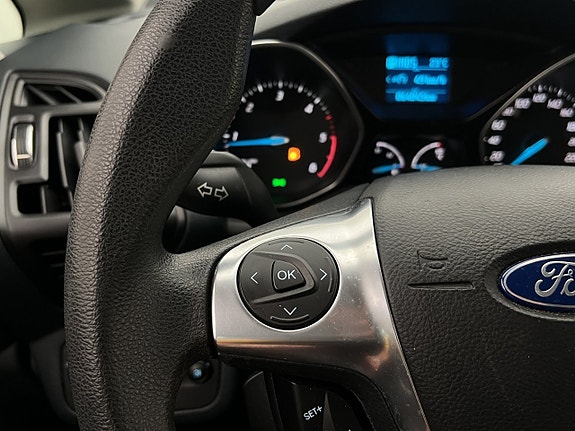 Ford C-Max 16 of 23