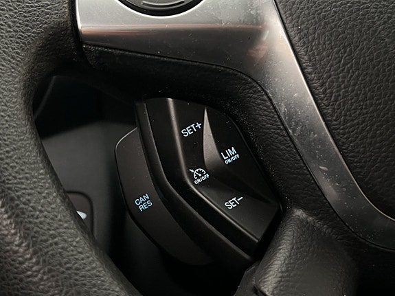 Ford C-Max 18 of 23
