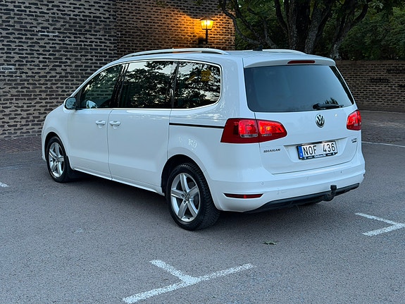 Volkswagen Sharan 2 of 6