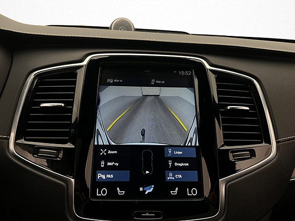 Volvo XC90 25 of 30