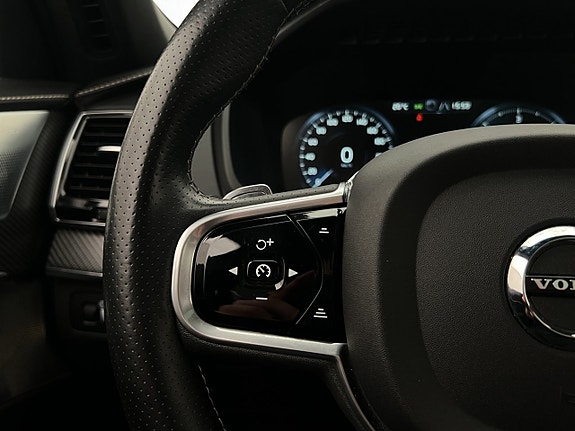 Volvo XC90 22 of 30